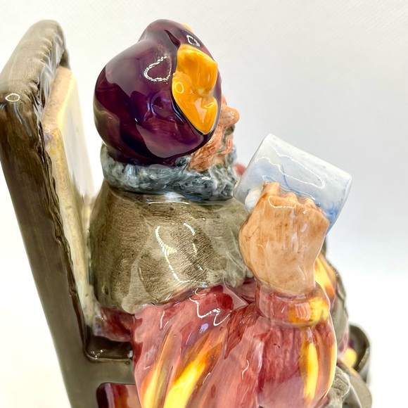 “The Foaming Quart” 1954 Royal Doulton Figurine - Picture 4 of 13